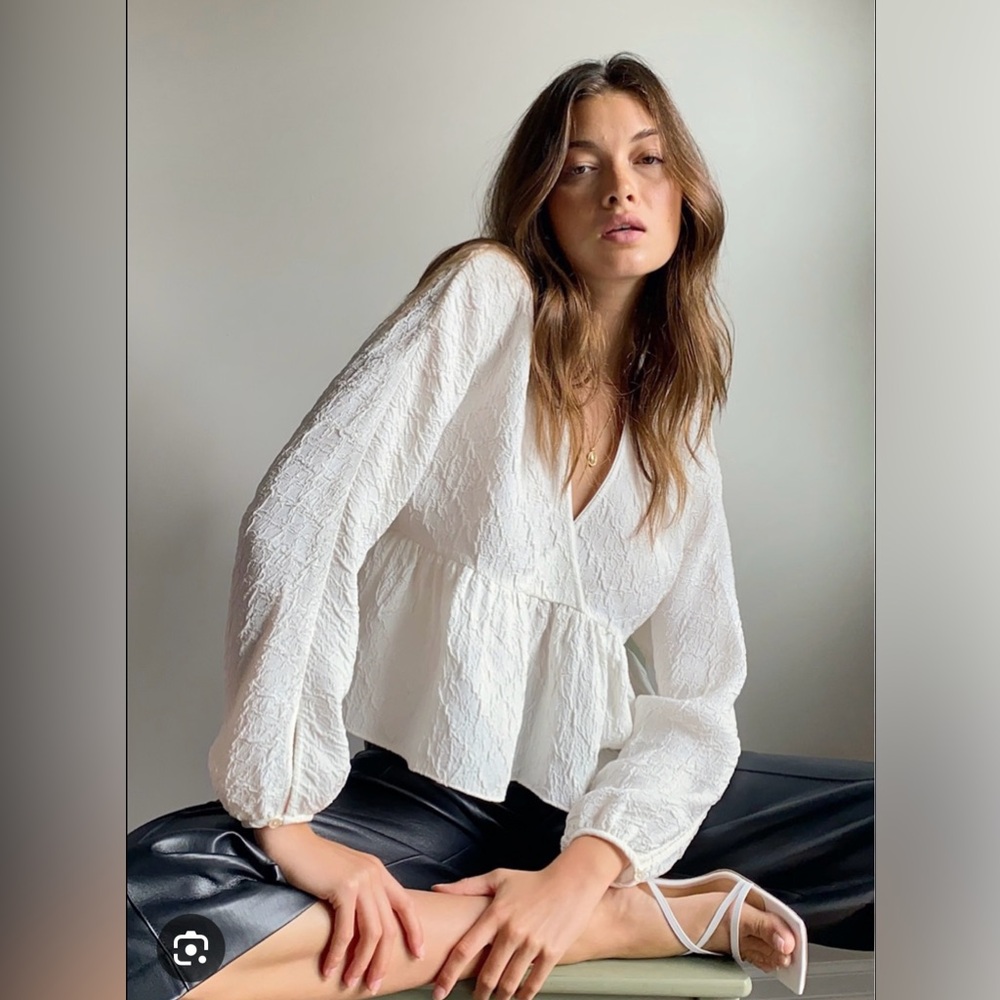 Wilfred by Aritzia Peplum Blouse